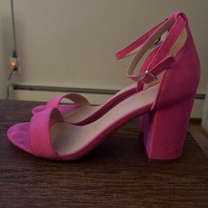 Chunky Block Heels Open Toe Ankle Strap 3.5 Inch Heeled Sandals